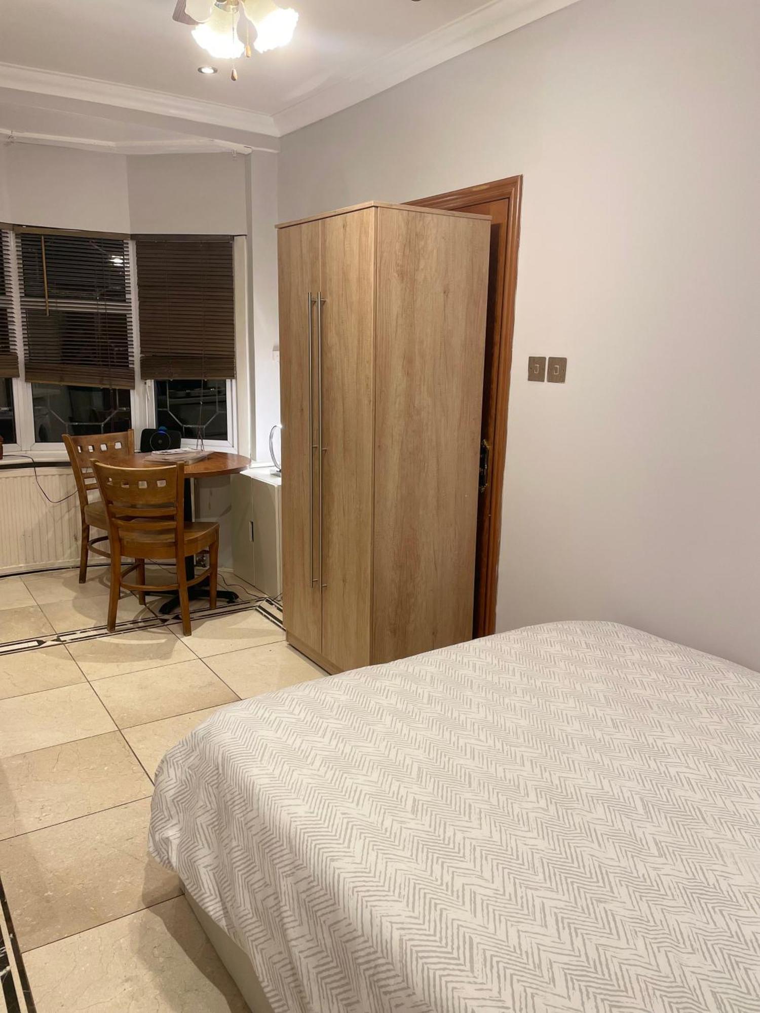 North London Studio Apartment Dış mekan fotoğraf
